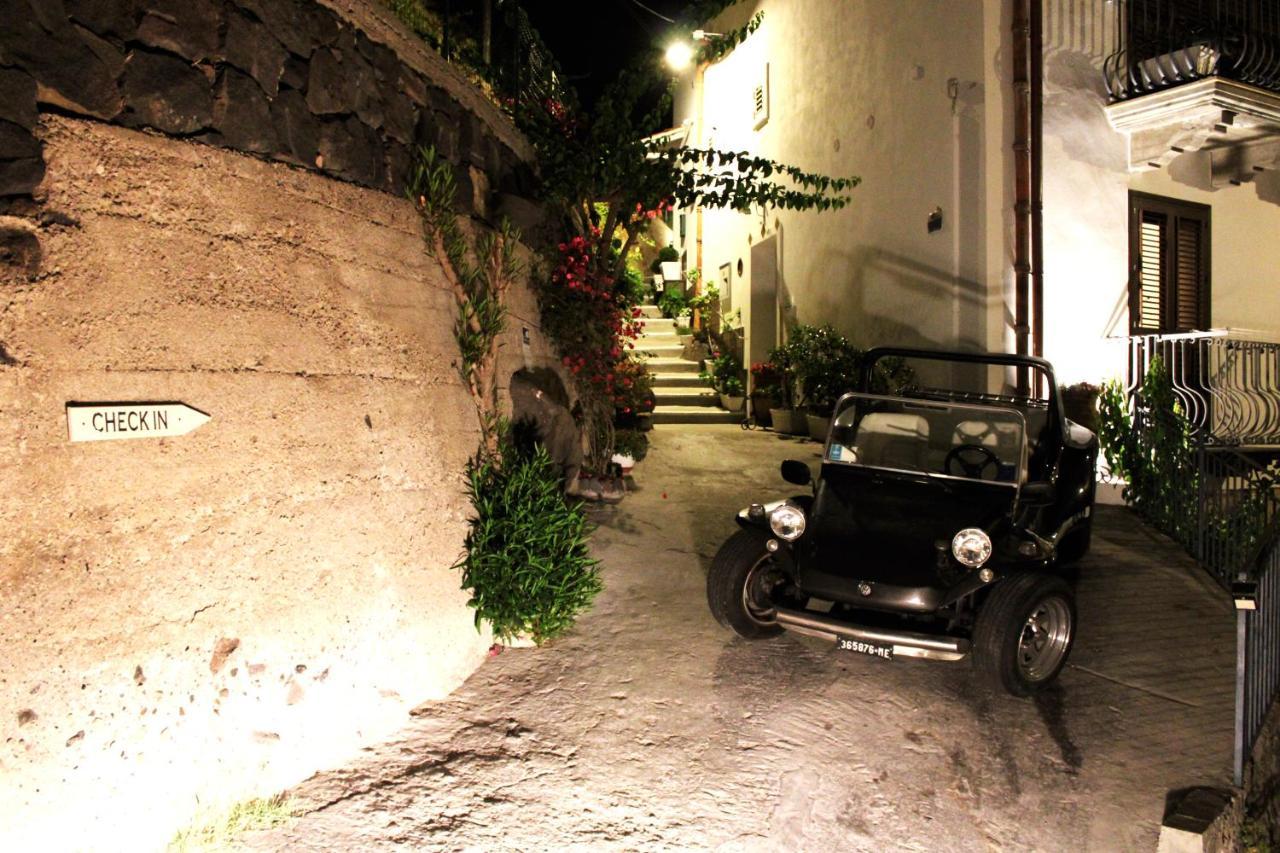B&B Alta Marea Lipari Lipari (Isola Lipari) Exterior foto